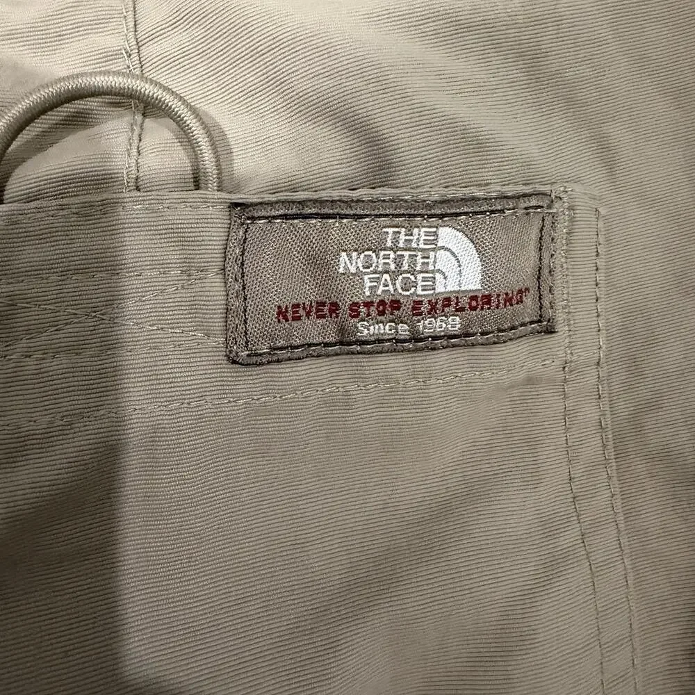 The North Face W Khaki Outdoor Hiking Trail Shorts 6 Camping Gorpcore Trail